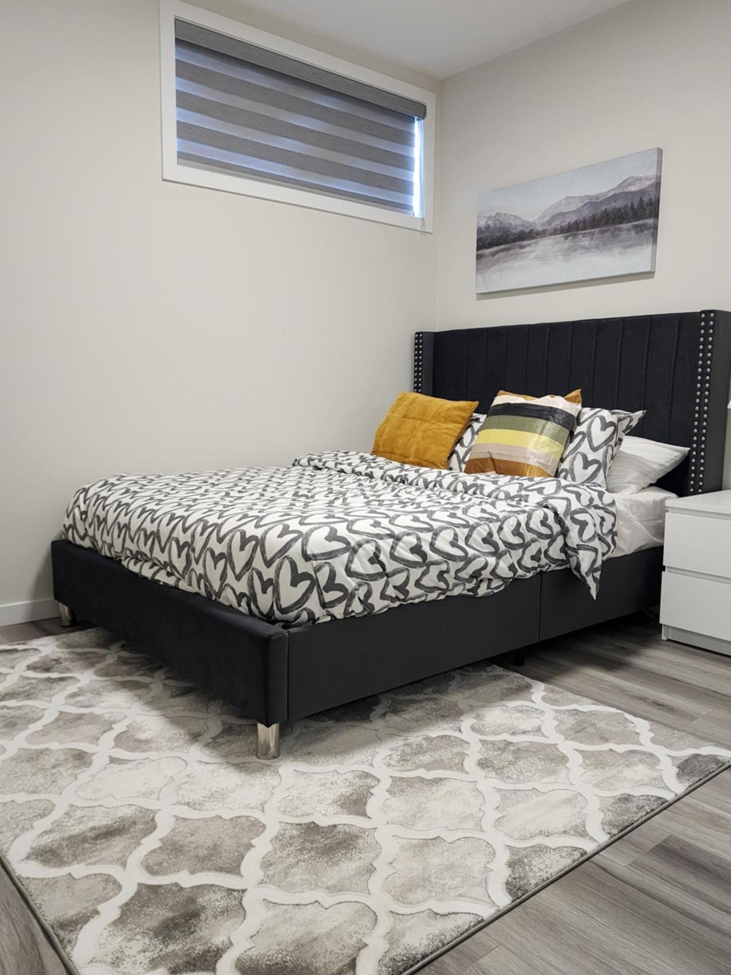شقة Trendy 2-Bed Oasis Awaits! YYC المظهر الخارجي الصورة